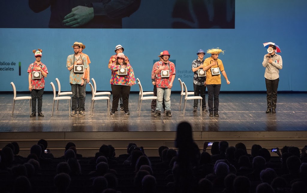 El Taller de teatro del Servicio de Ocio y Desarrollo Personal de Fundación CEDES, finalista de los Premios Cuarto Pilar, por su labor inclusiva a través de las artes escénicas