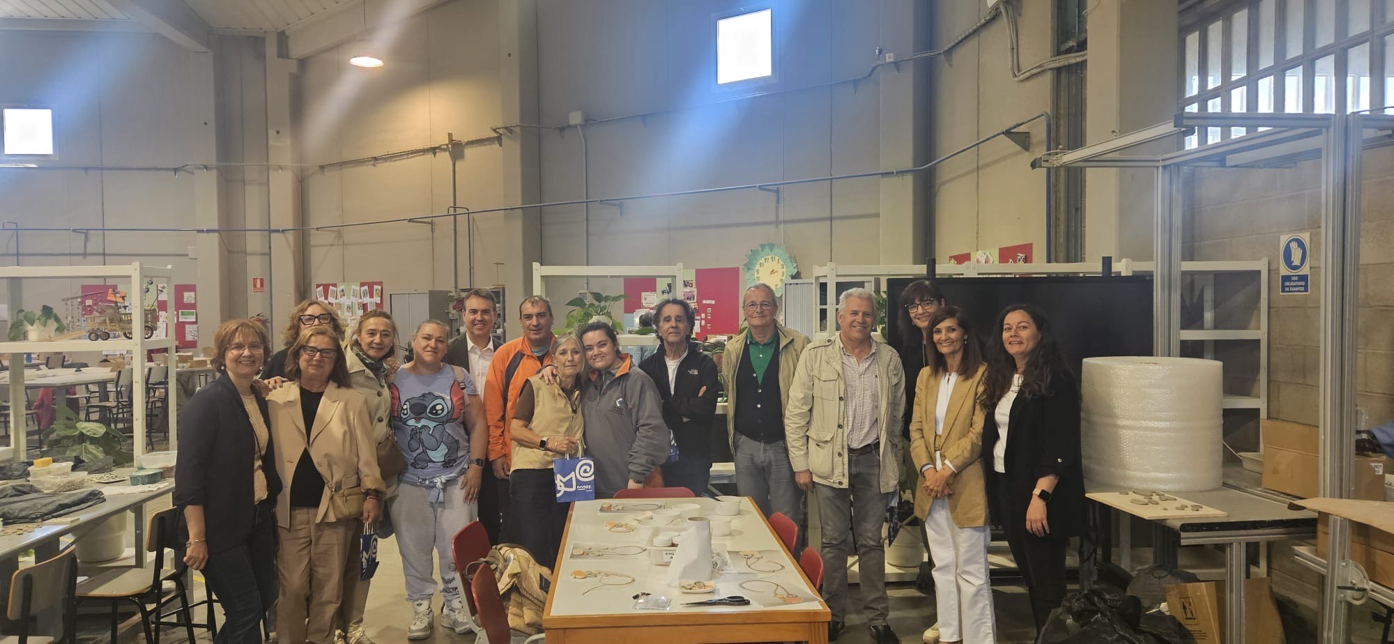 Fundación CEDES y la Universidad Senior de la USJ crean juntas una joya para la nueva colección de MOS en el marco de su colaboración